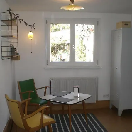 Apartment Ferienwohnung Sorgenfrei *